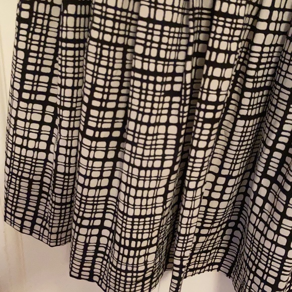 CALVIN KLEIN Shirtdress! Timeless! Sz 4 - Picture 12 of 13